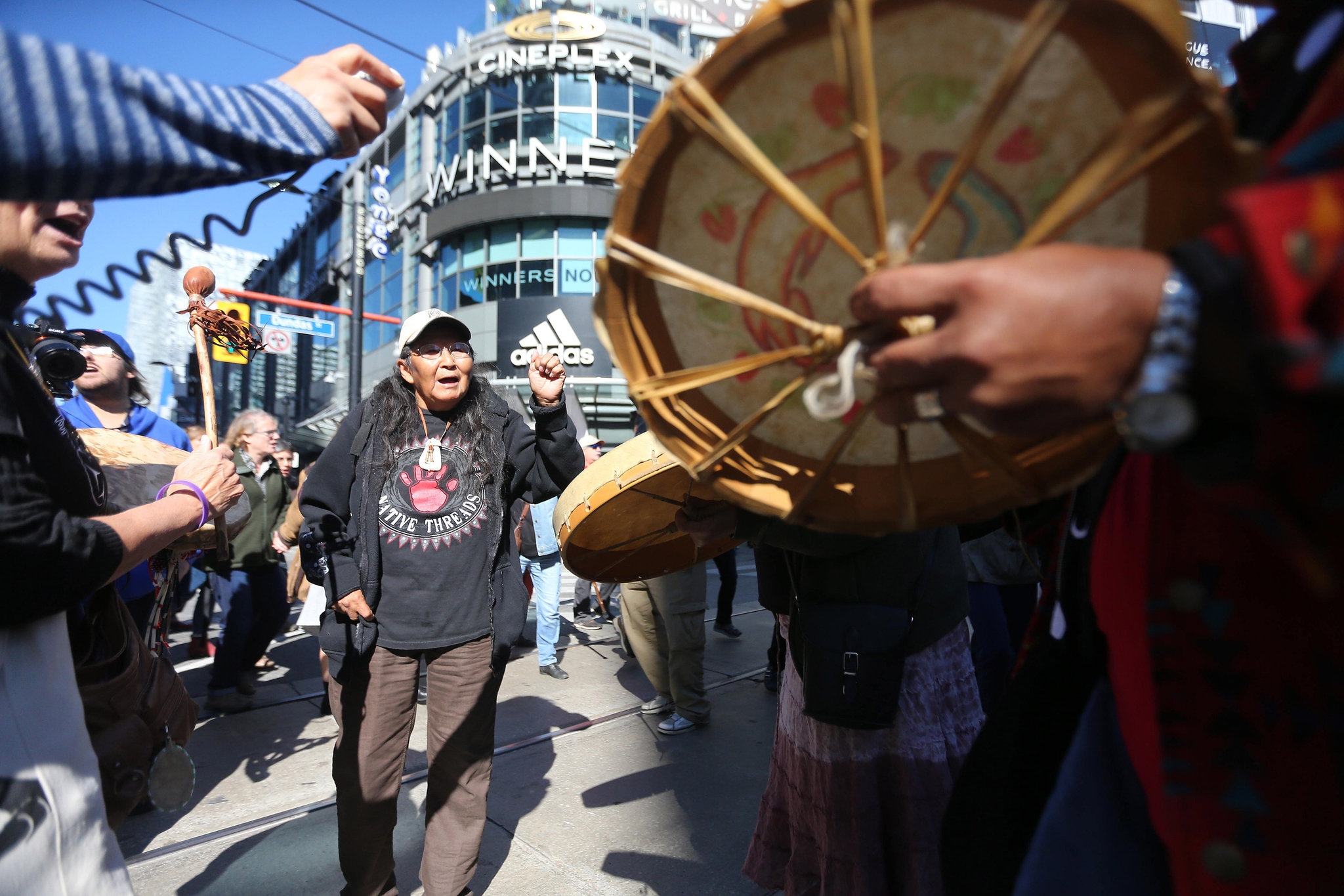In Canada Indigenous People Are Part Of Daily Life Not Thanksgiving Lore The New York Times